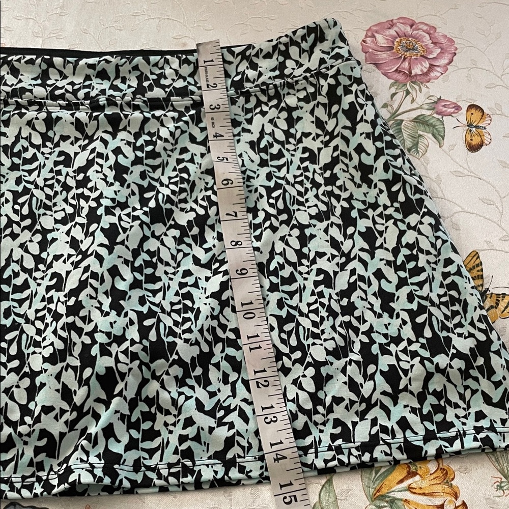 Tranquility Stylish Black, Light Blue & White Women's Skirt Short Skort Sz S